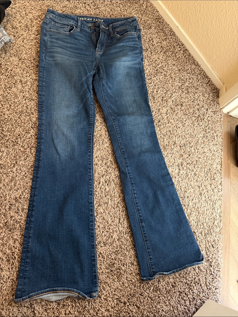 American Eagle Outfitters Women's Blue kickboot Jeans